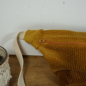 Sac banane velours moutarde – Image 3