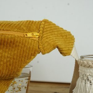 Sac banane velours côtelé ocre tendance et intérieur fleuri – Image 3