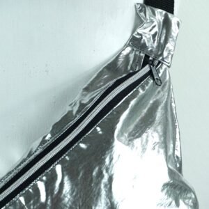 Sac banane argenté – Bordeau zip noir
