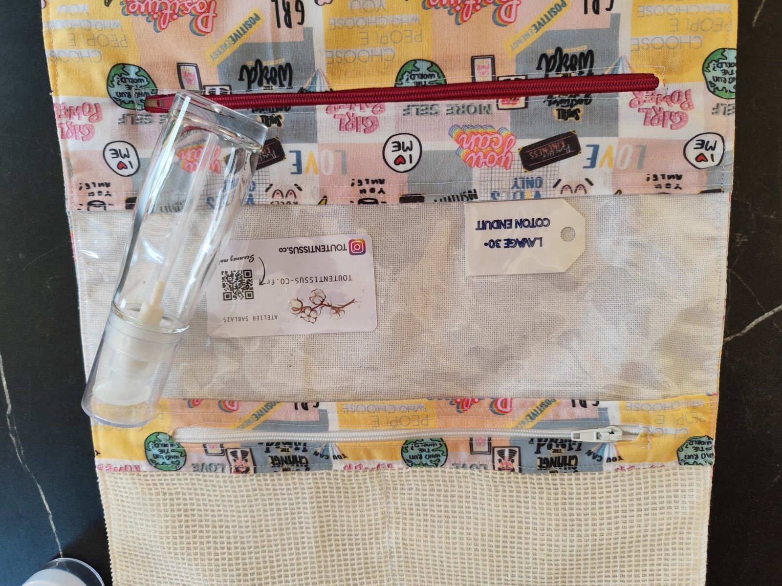TROUSSE DE TOILETTE girl power dentelle – Image 3