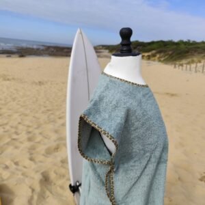 PONCHO éponge bio pour le réconfort après l&rsquo;effort GIRAFE