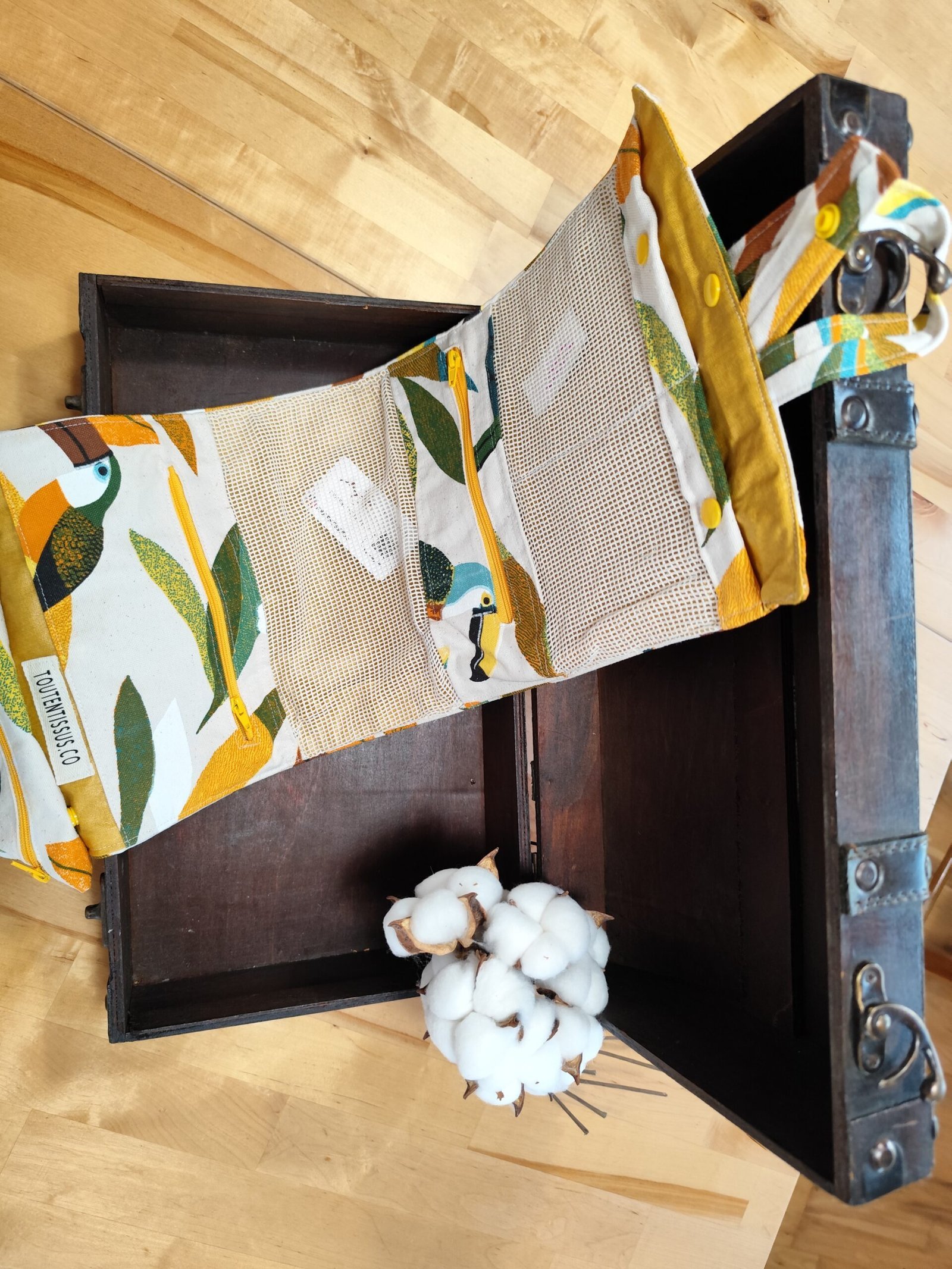 TROUSSE DE TOILETTE TOUCAN INTERIEUR OCRE – Image 3