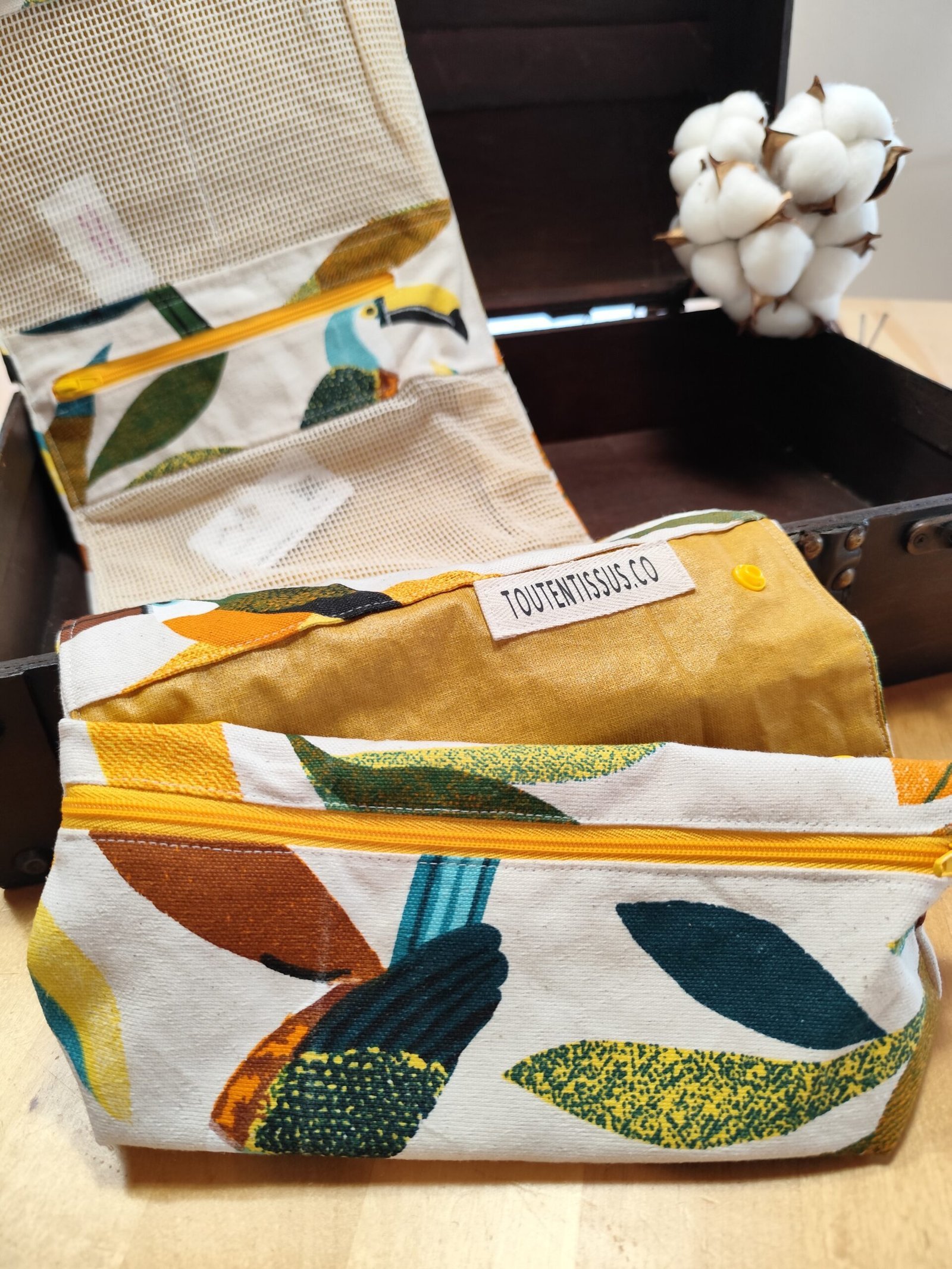 TROUSSE DE TOILETTE TOUCAN INTERIEUR OCRE – Image 5