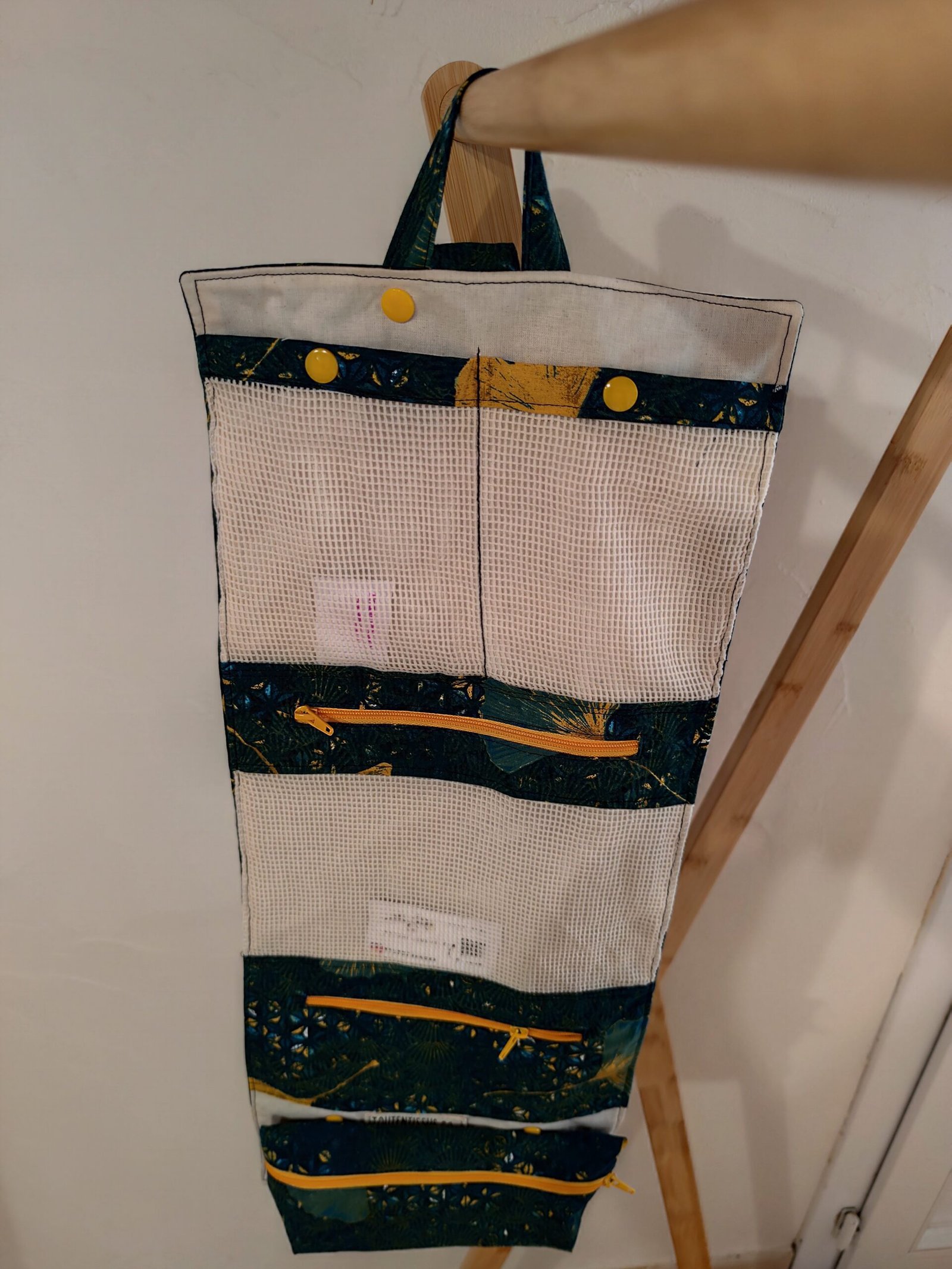 TROUSSE DE TOILETTE ginko intérieur beige – Image 3