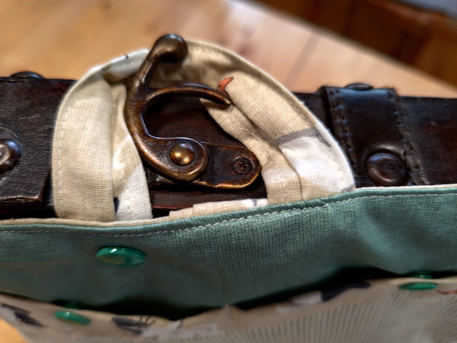 TROUSSE DE TOILETTE yoga chat – Image 6