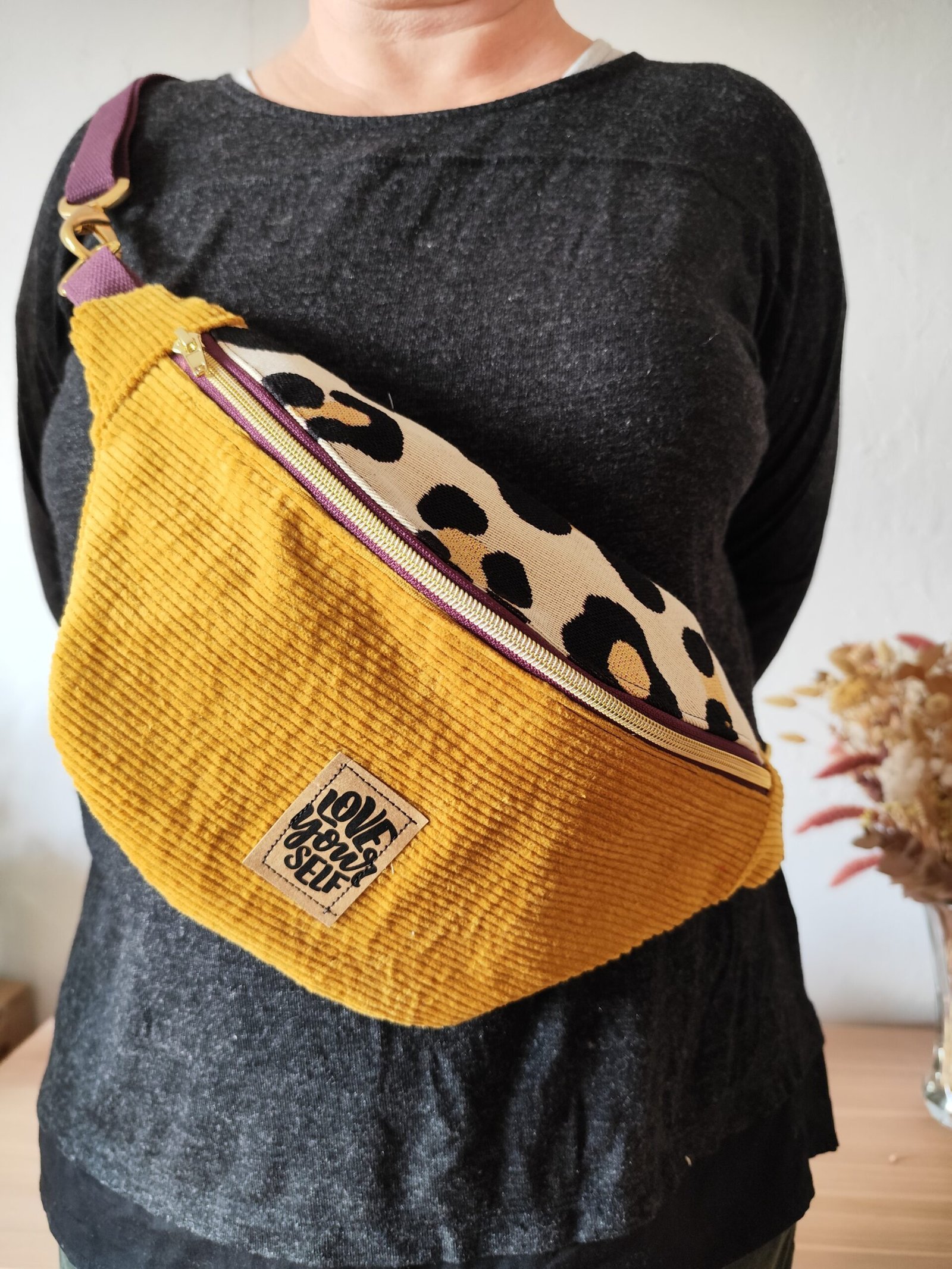 Lire la suite à propos de l’article Sac banane tendance — Léger, pratique et polyvalent