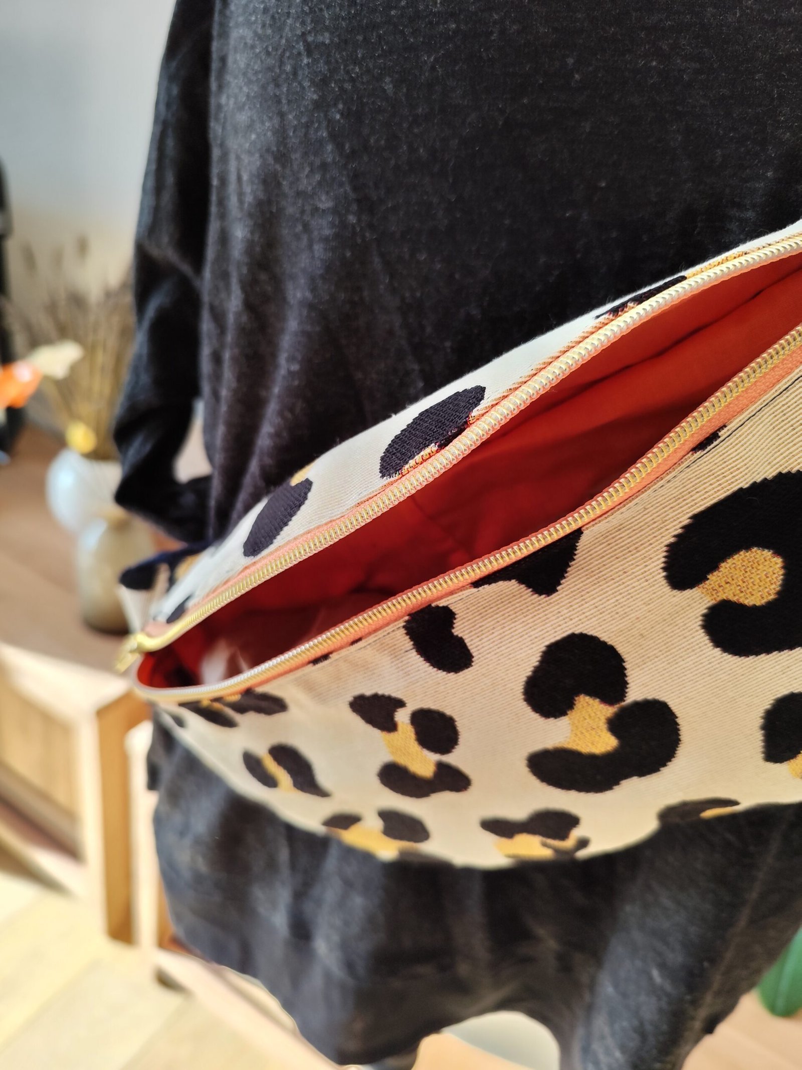 Sac banane tendance léopard/pèche tendance — Léger, pratique et polyvalent – Image 4